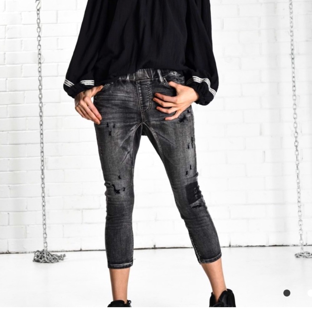 One Teaspoon Killers NWOT 26 Black